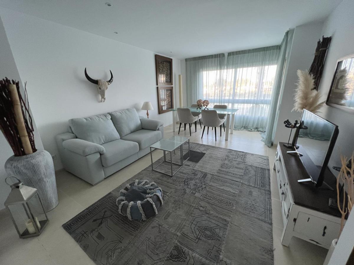 La Bovila Apartment With Exceptional Yard プラヤ・デアロ エクステリア 写真