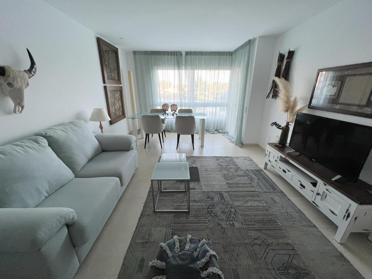 La Bovila Apartment With Exceptional Yard プラヤ・デアロ エクステリア 写真